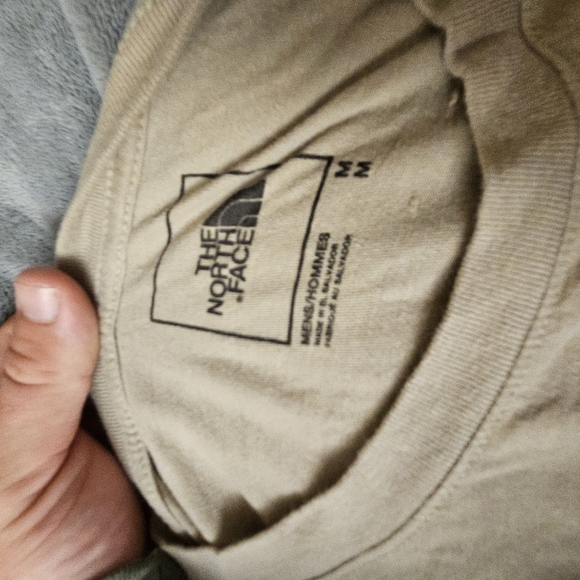 North face medium long sleeve t - Picture 5 of 6